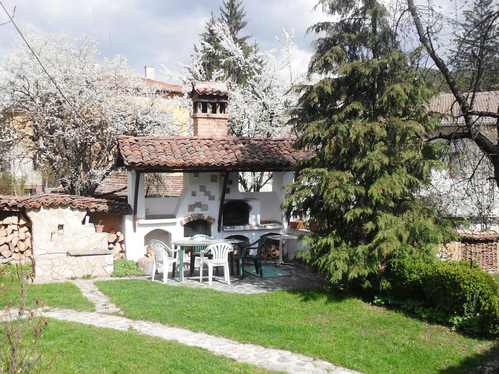 Hotel Borimechkova Kashta Koprivshtitsa Esterno foto
